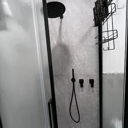 Moderno E Silenzioso Vicino Al Centro Di Apartment